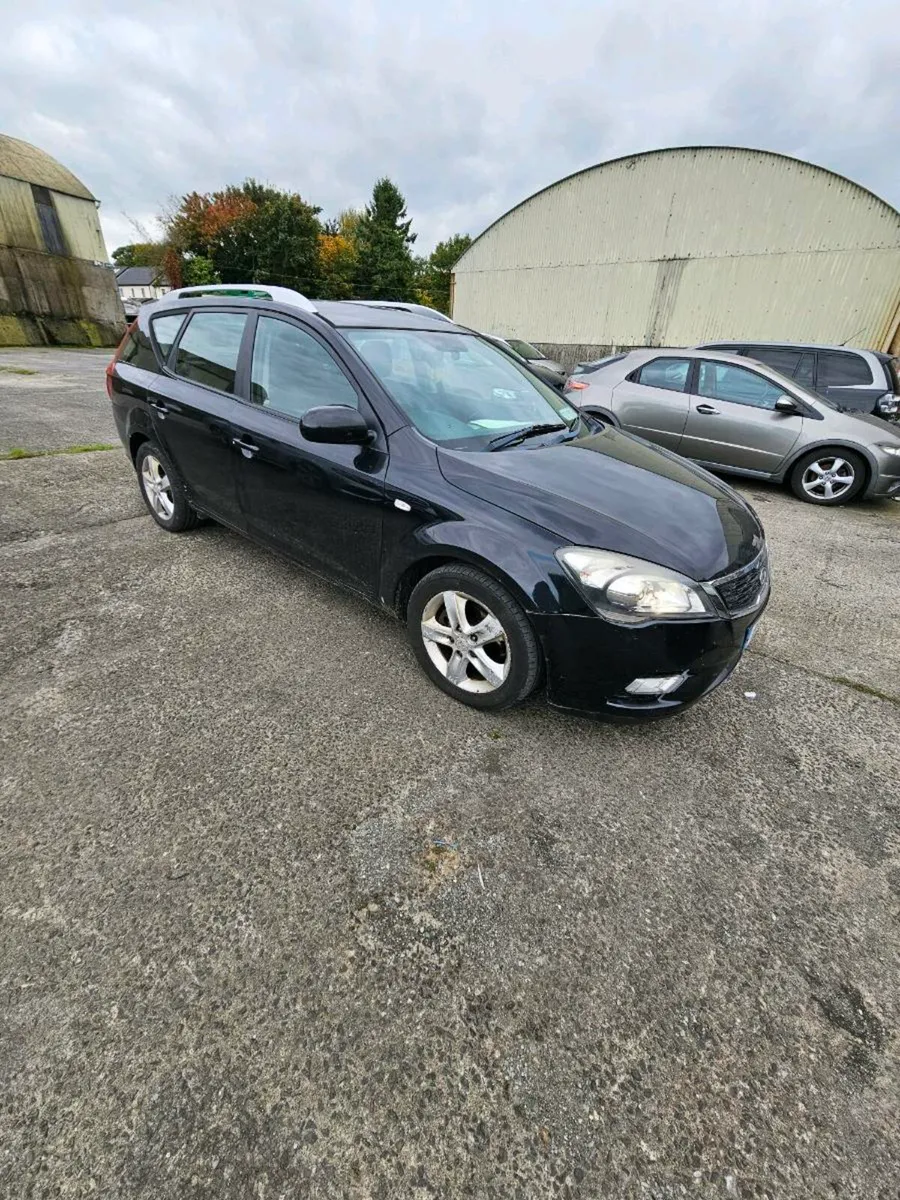 Kia Ceed Automatic - Image 3