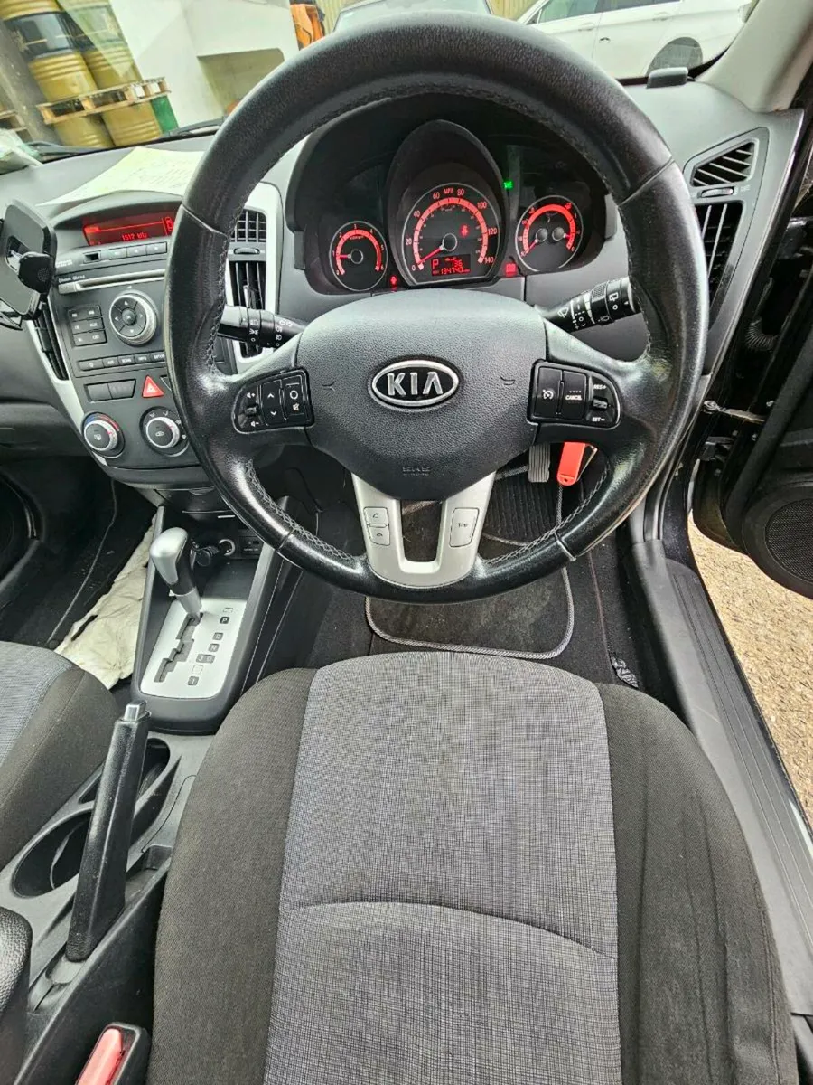 Kia Ceed Automatic - Image 4