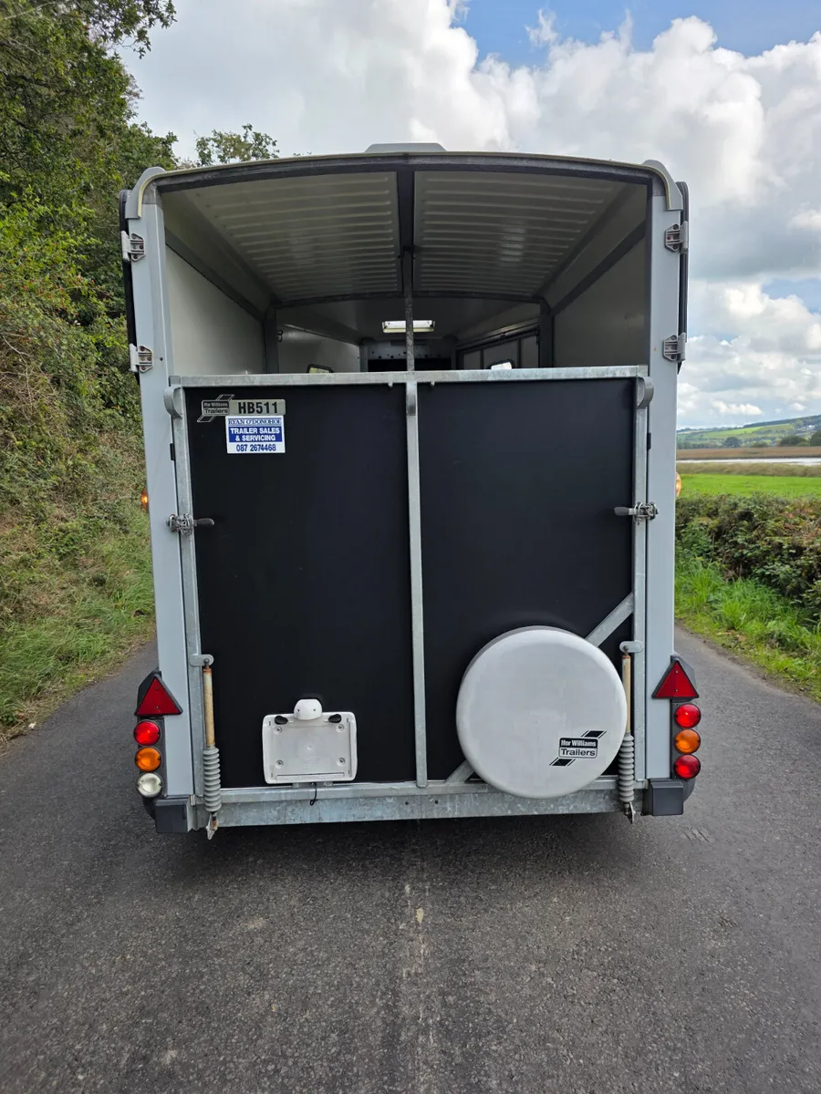 As new ifor Williams hb511 - Image 2