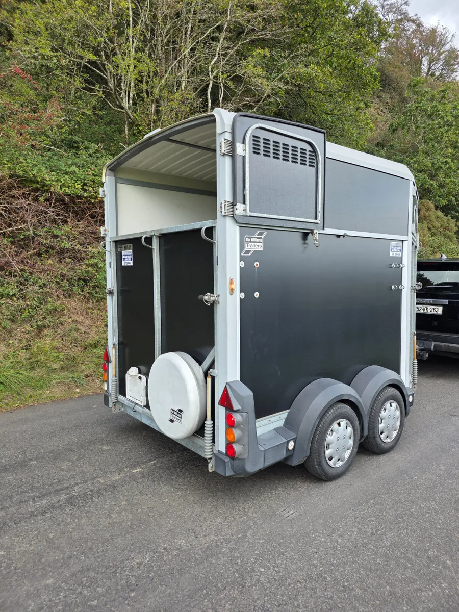 As new ifor Williams hb511 - Image 4