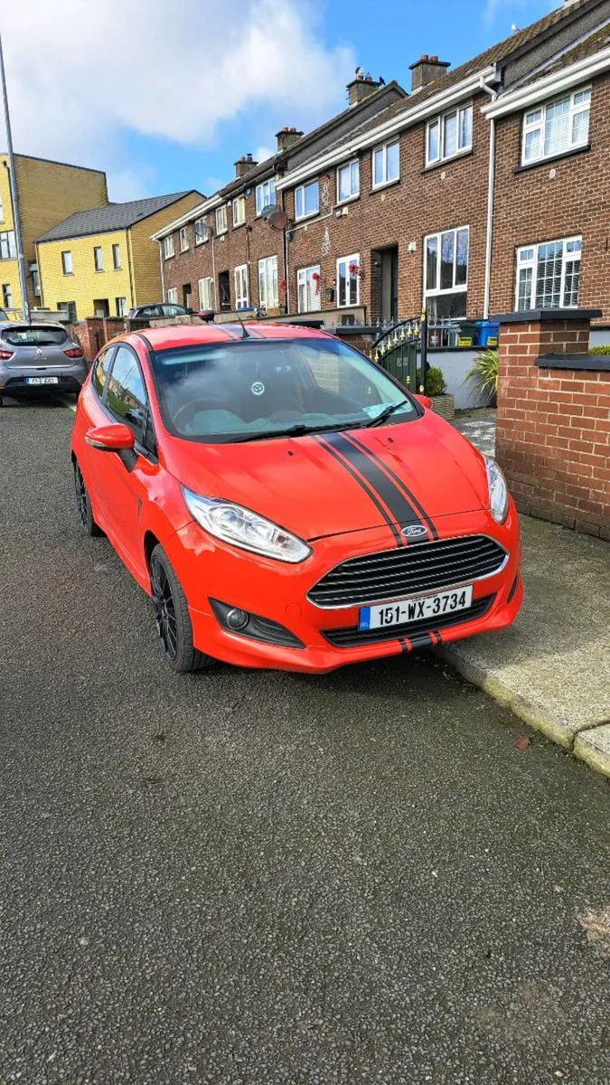 Ford fiesta zetec 2015 - Image 3