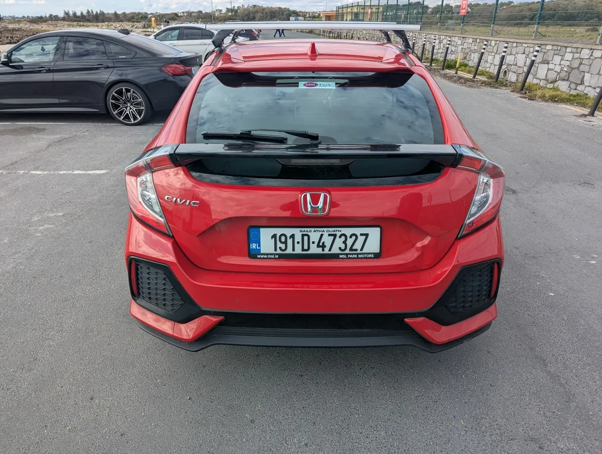 Honda Civic 2019 - Image 4