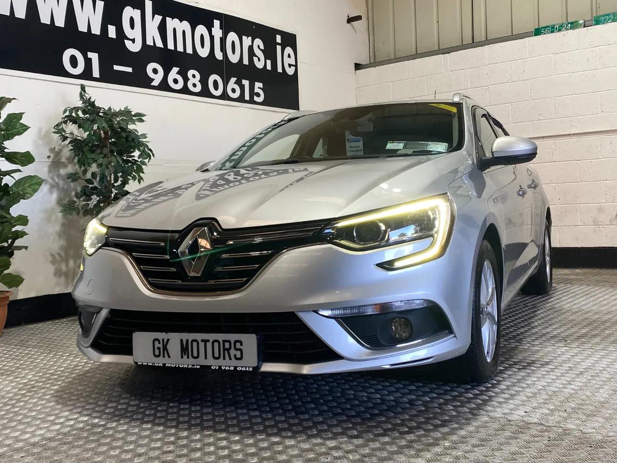 Renault Megane 2017///TOURER//FINANCE AVAILABLE// - Image 2