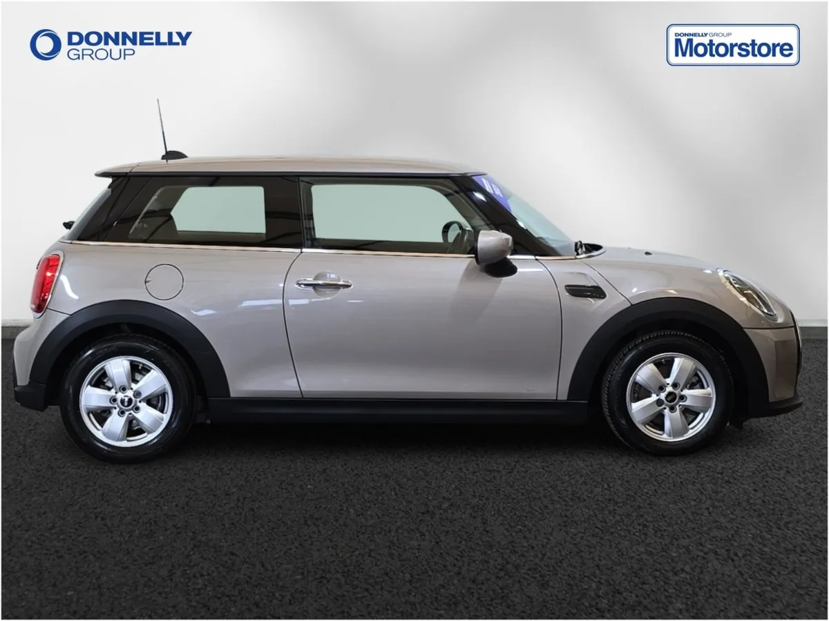 MINI HATCHBACK Cooper Classic - Image 3