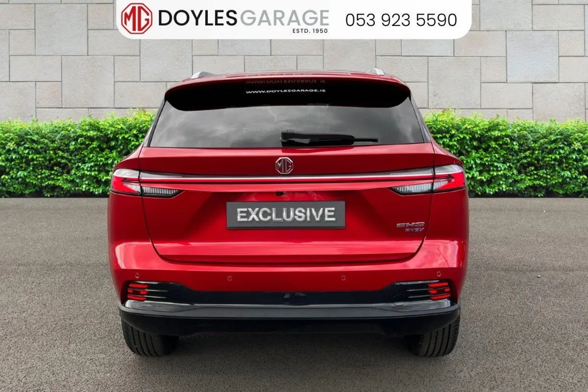 MG HS Plug-in Hybrid Exclusive  2 500 Trade In Bo - Image 4