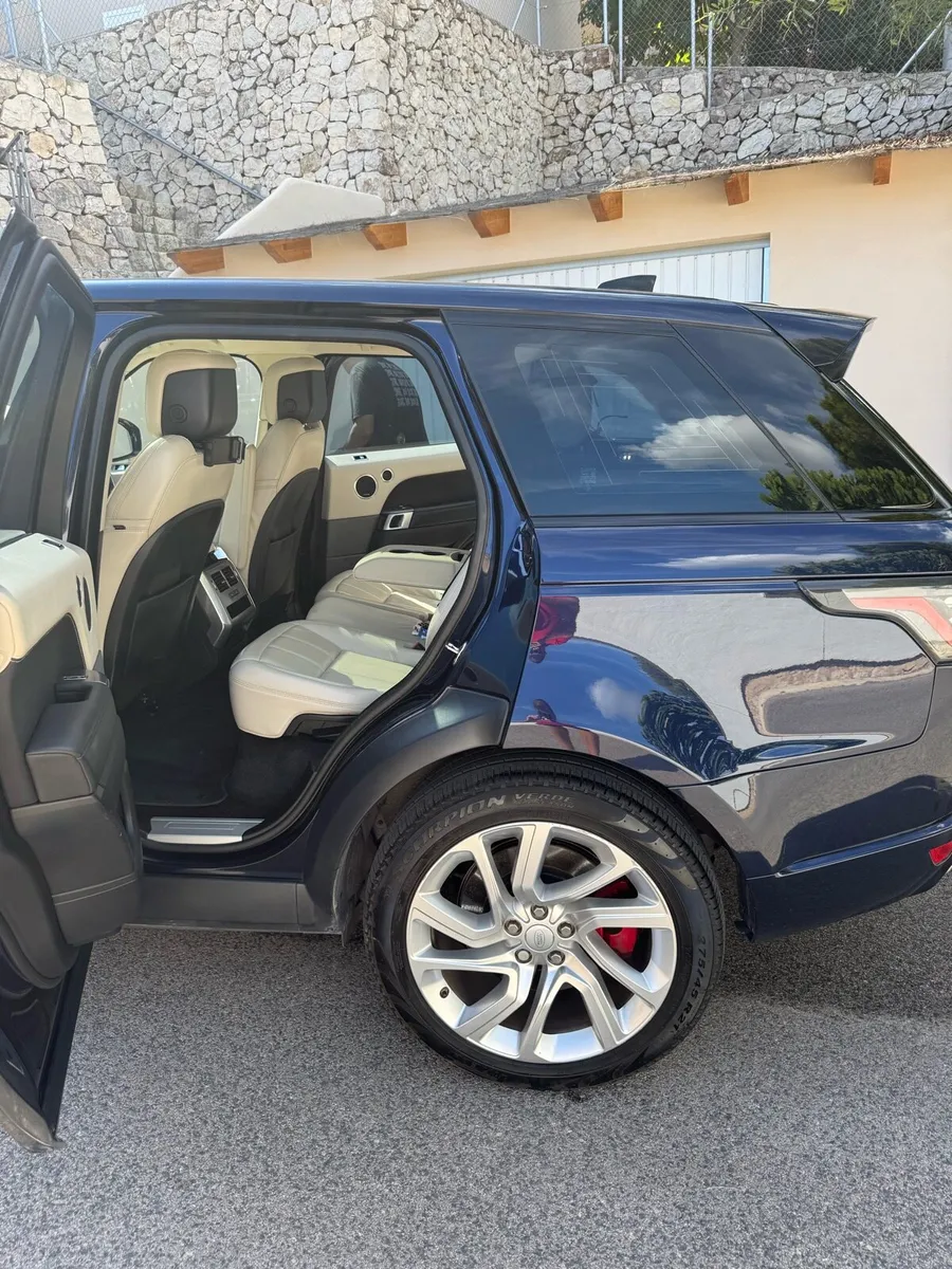 Range Rover Sport - Image 3