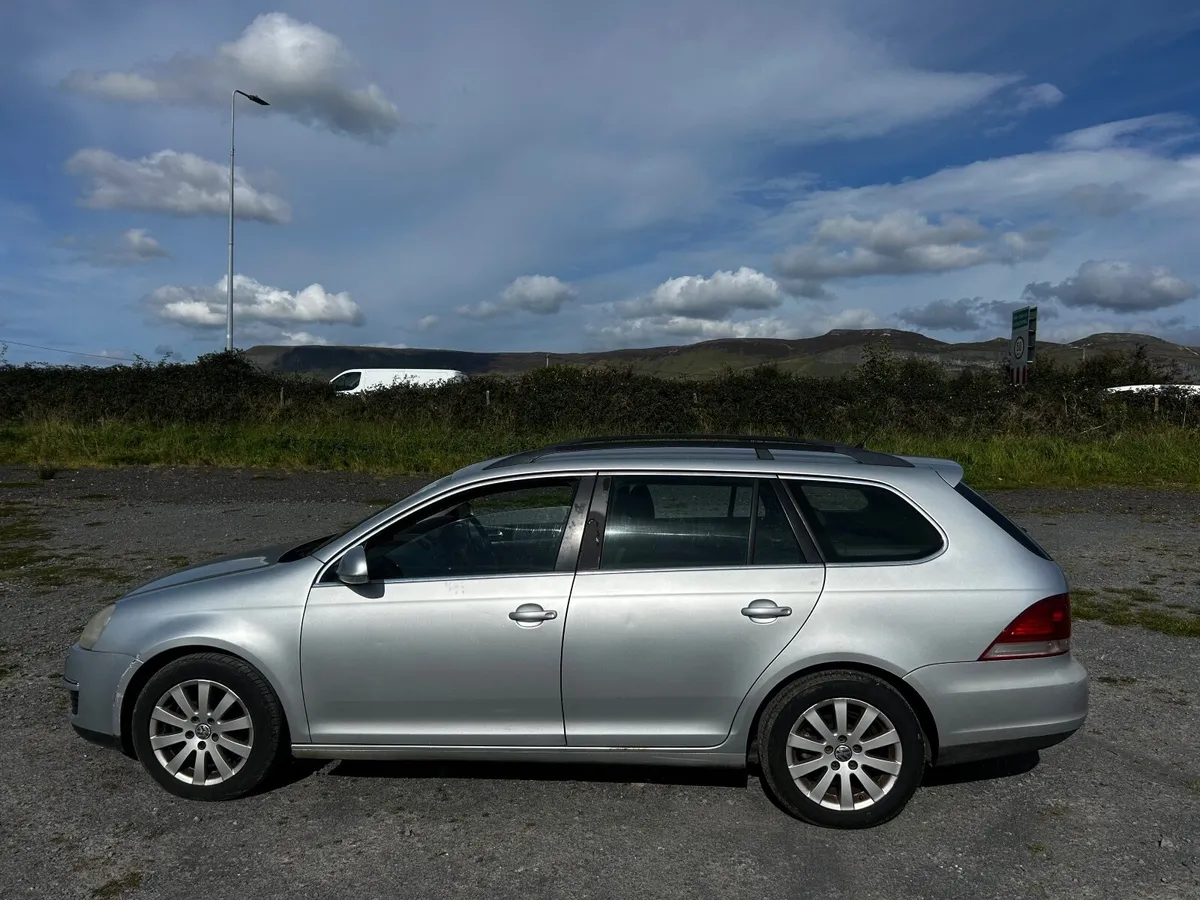 Volkswagen Golf 2009 - Image 3