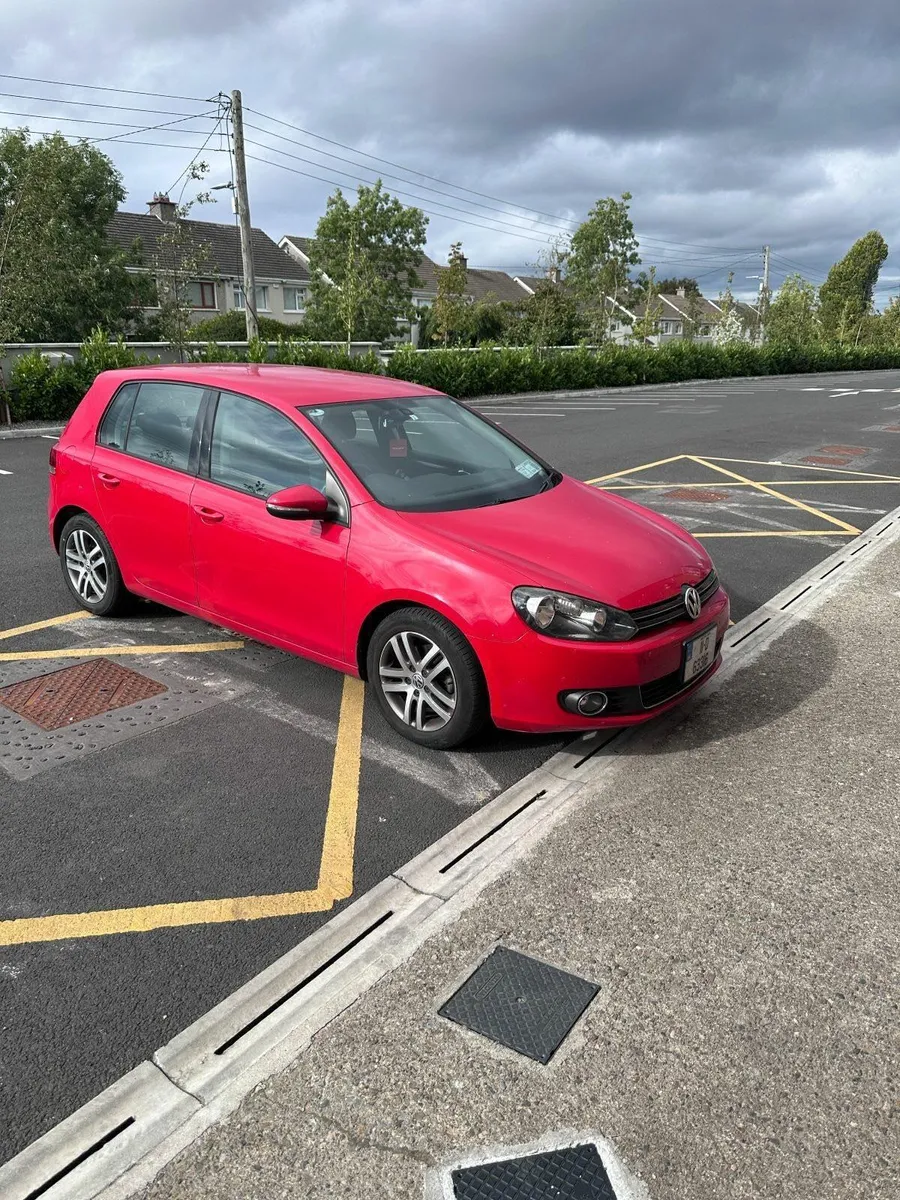 Volkswagen Golf 2011 - Image 1