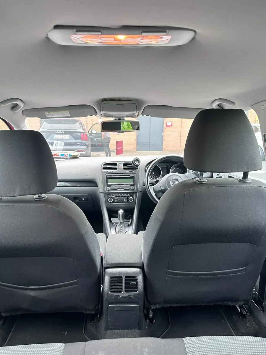 Volkswagen Golf 2011 - Image 4