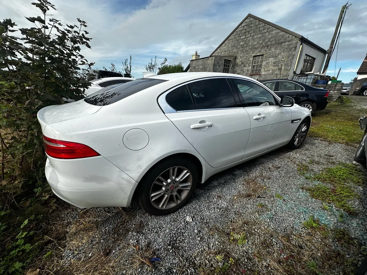 2017 Jaguar XE Automatic - Image 2