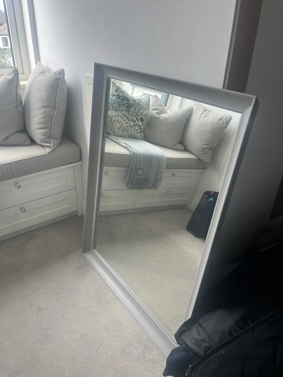 Mirror - Image 1