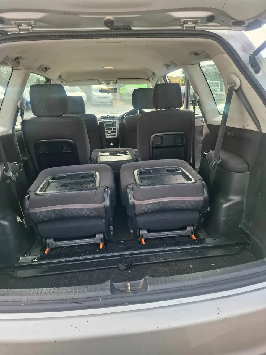 Toyota Avensis 2005 - Image 4