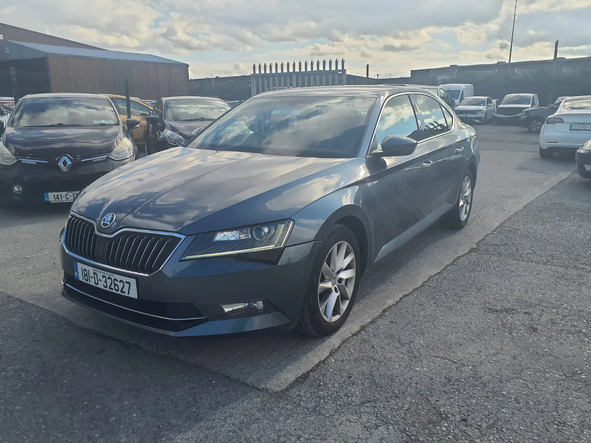 Skoda Superb 2018 - Image 2