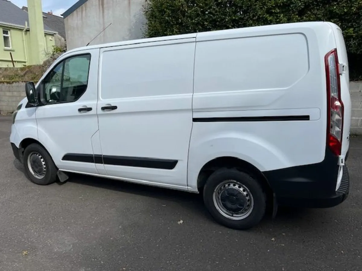 Ford Transit Custom 300 2018 - Image 4