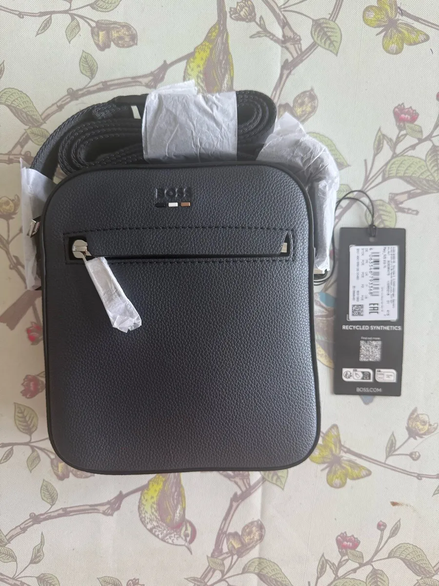 Men Boss bag - Image 1