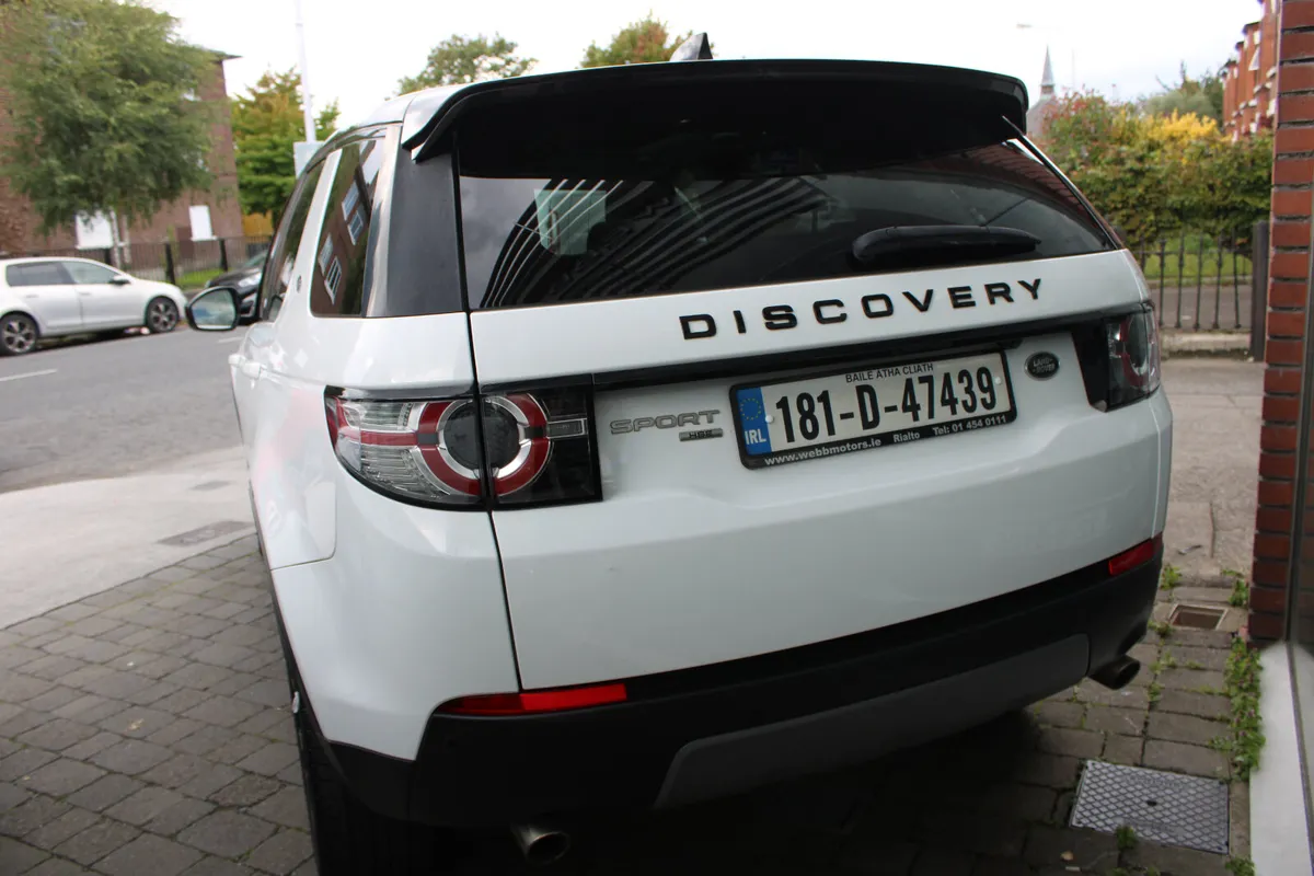 Land Rover Discovery Sport HSE AUTO 7 SEAT 2018 - Image 4