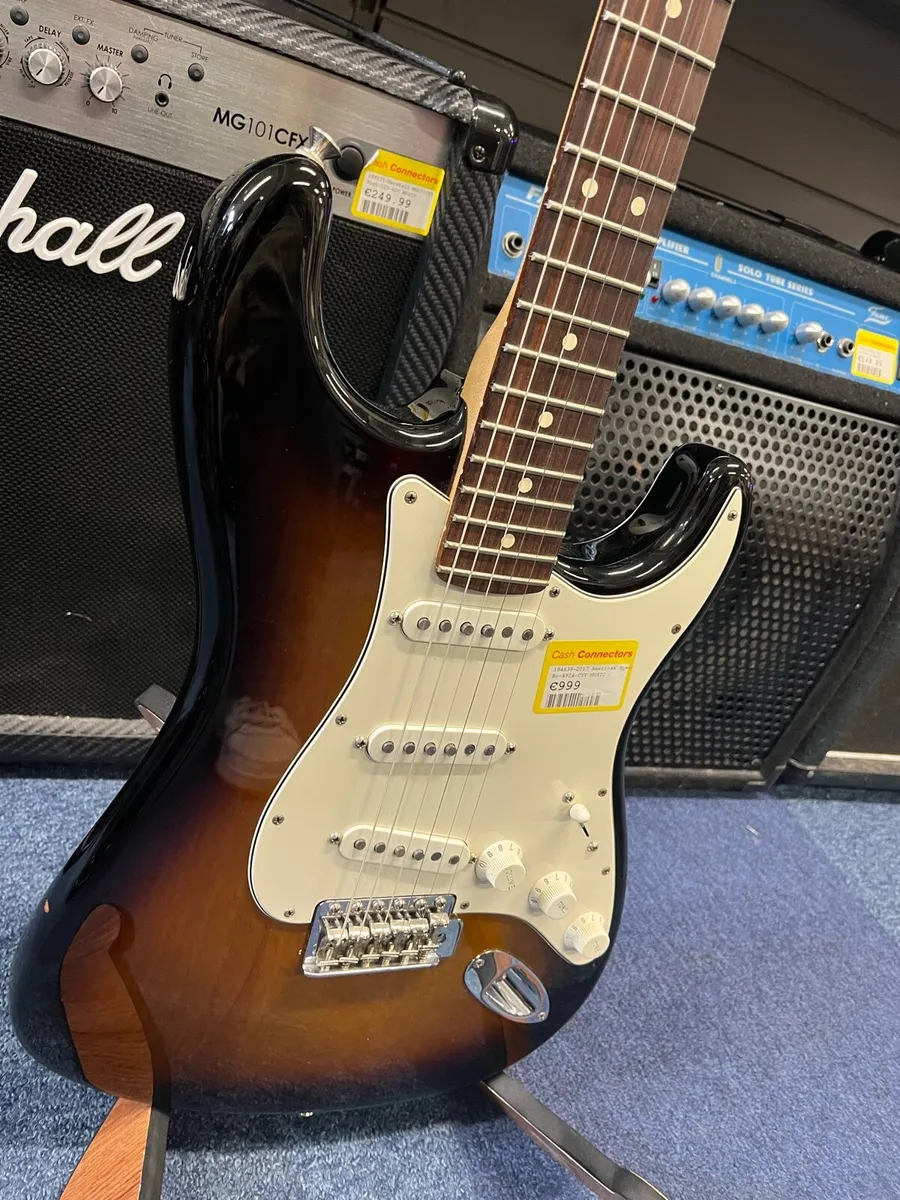 2017 American Fender Stratocaster - Image 2