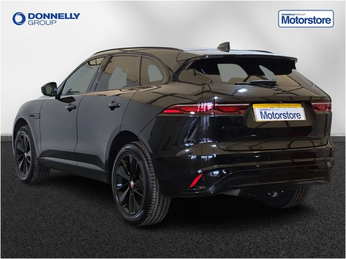 Jaguar F-pace F-Pace Estate Special Editions R-Dyn - Image 2