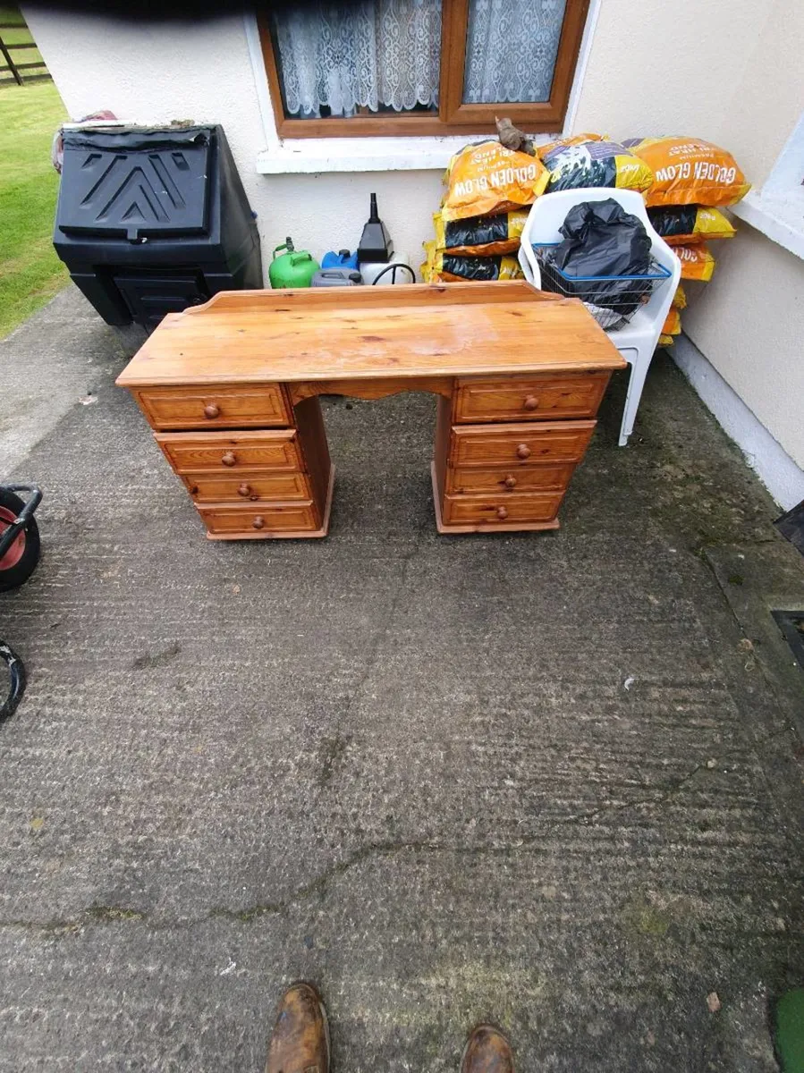 Dressing table - Image 2