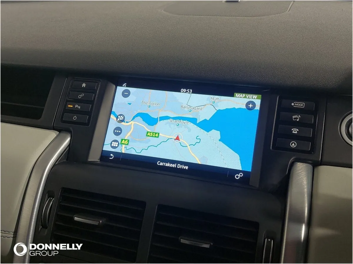 Land Rover Discovery Sport Diesel Sw SE Tech - Image 4