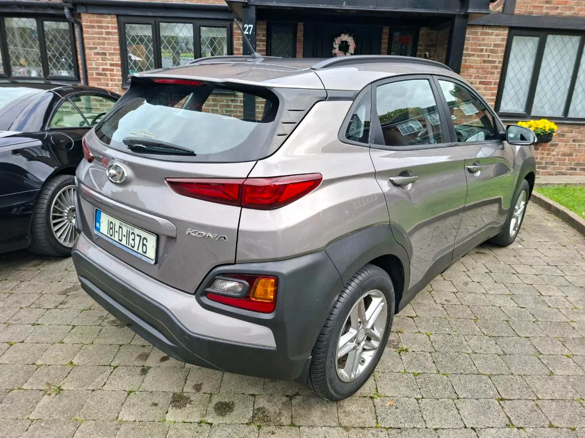 HYUNDAI  KONA 1.0L 2018 1 OWNER SUPERB  COND - Image 2