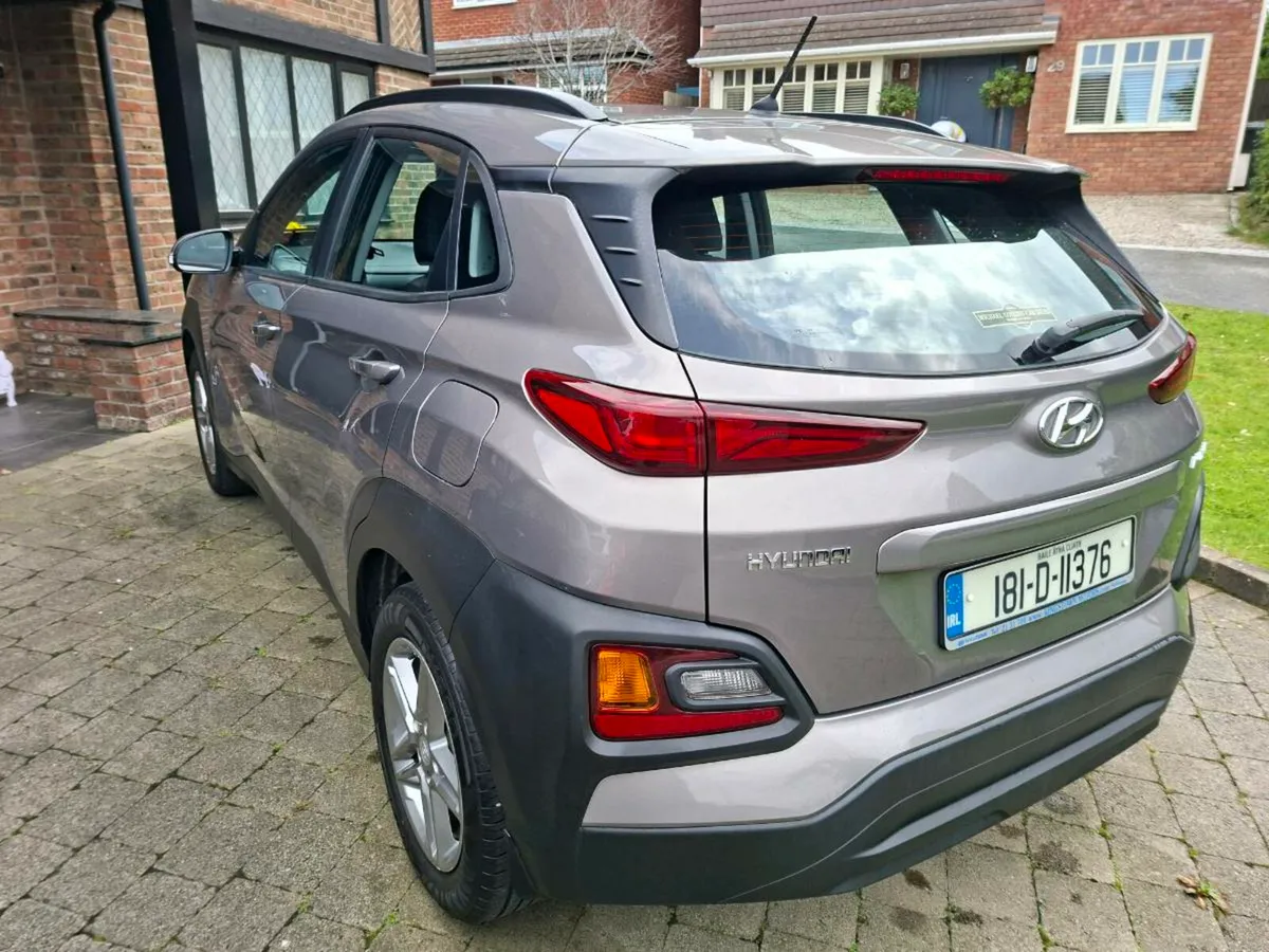 HYUNDAI  KONA 1.0L 2018 1 OWNER SUPERB  COND - Image 4