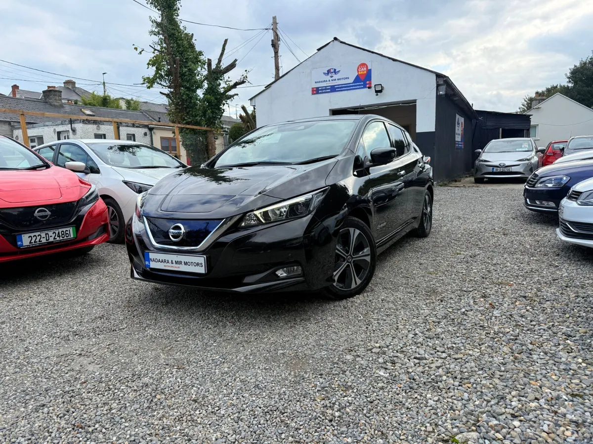 NISSAN LEAF 40KWH N-CONNECTA (6.6KC) Hatchback - Image 1