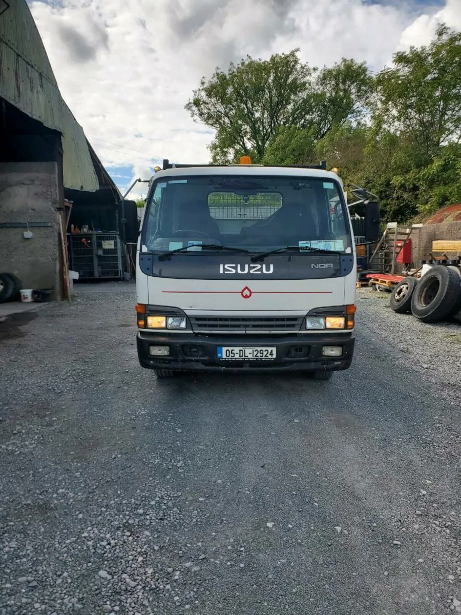 Isuzu Truck 7.5t - Image 1