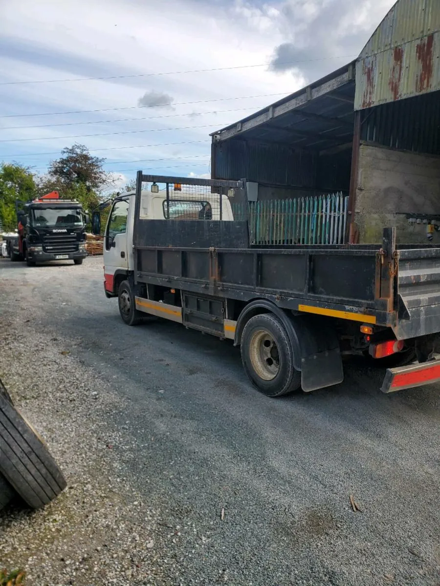 Isuzu Truck 7.5t - Image 3