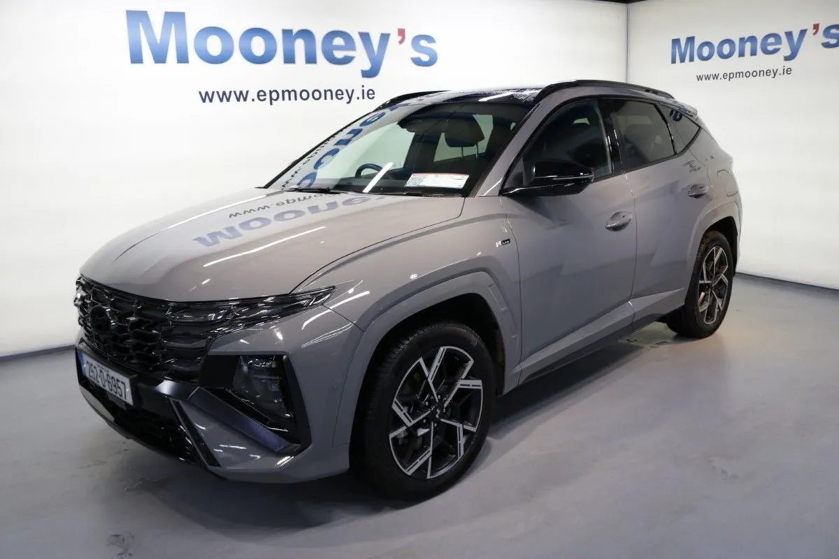 Hyundai Tucson Plug IN Hybrid - EX Demo - Platinu - Image 1