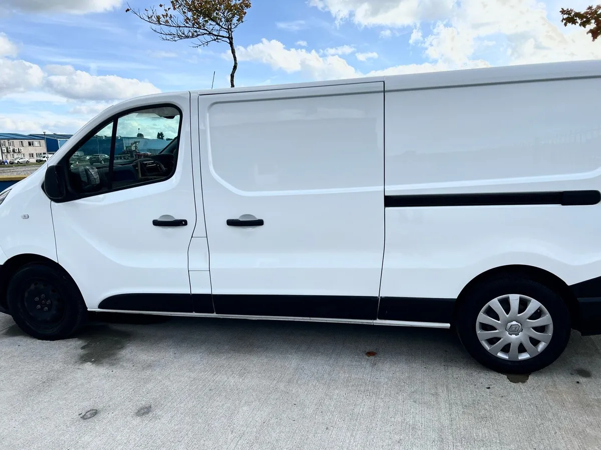 Renault Trafic 2.0 LWB ( Low Km ) - Image 3