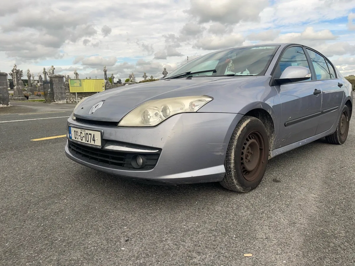 2009 Renault Laguna - Image 2