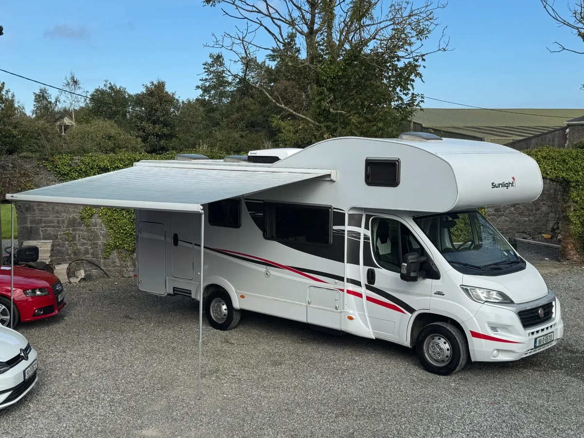 2016 SUNLIGHT A72 6 Berth LHD - Image 4