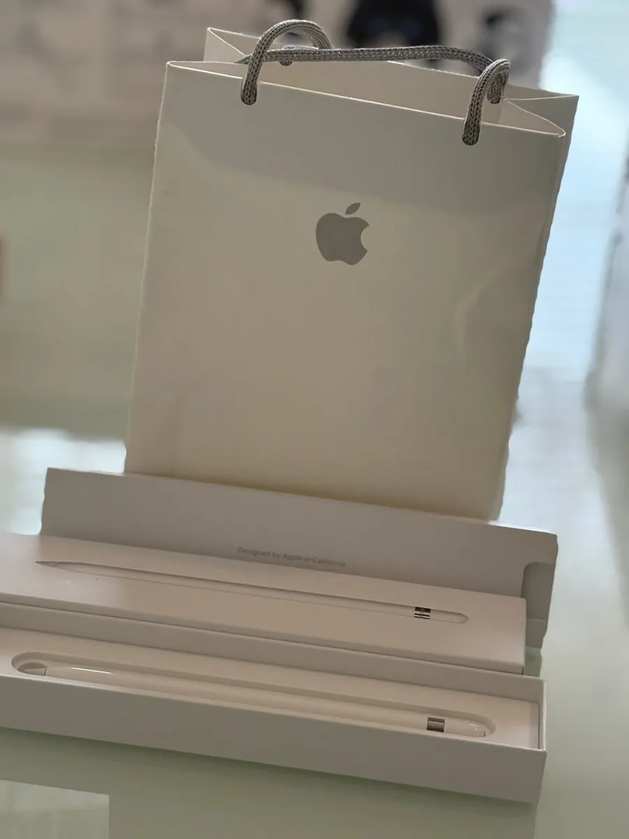 Apple pencil - Image 1