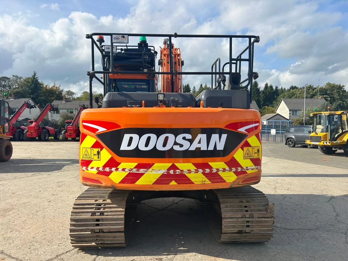 2022 Doosan DX140 LC-7 ( New Model ) - MULLANS - Image 3