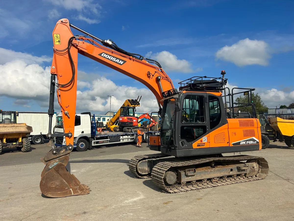 2022 Doosan DX140 LC-7 ( New Model ) - MULLANS - Image 2