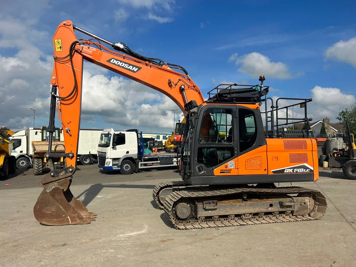 2022 Doosan DX140 LC-7 ( New Model ) - MULLANS - Image 4