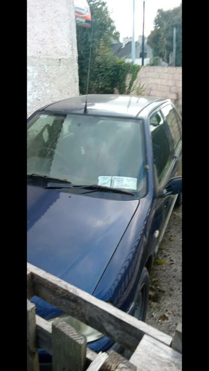 2002 Peugeot - Image 1