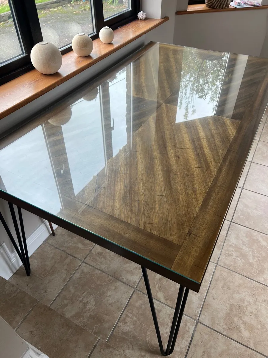 Dining table - Image 3