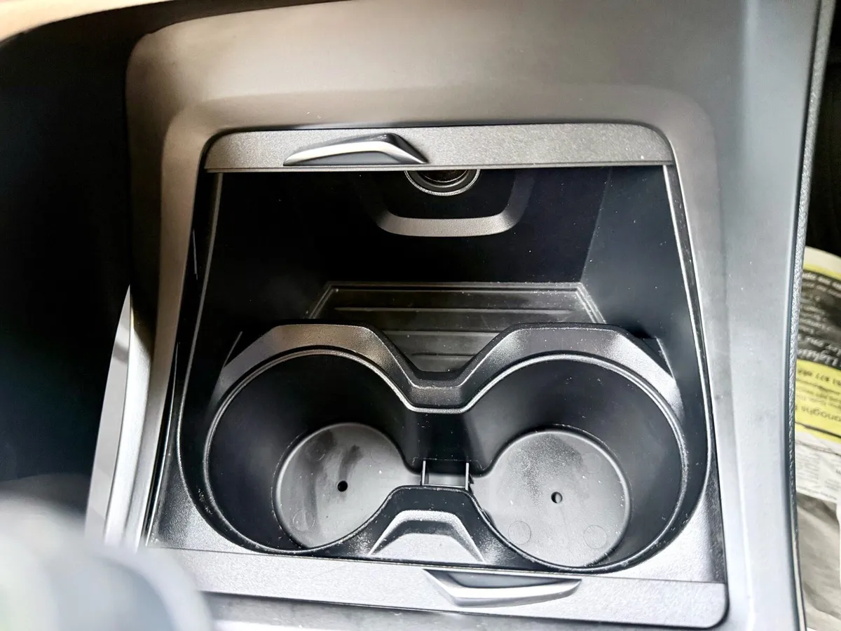 BMW X1 18d Sdrive - Image 3