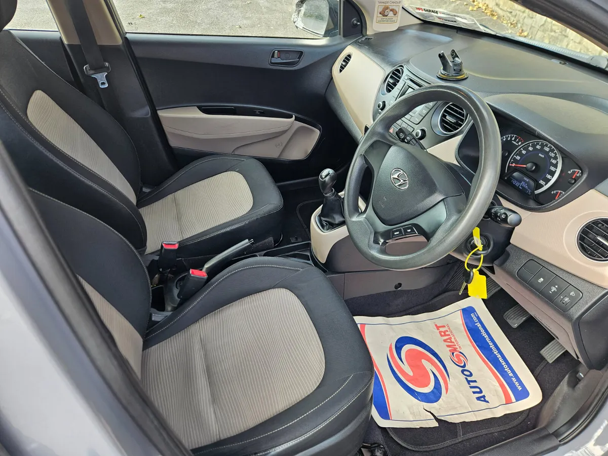 Hyundai i10 2015 1.0 - Image 4
