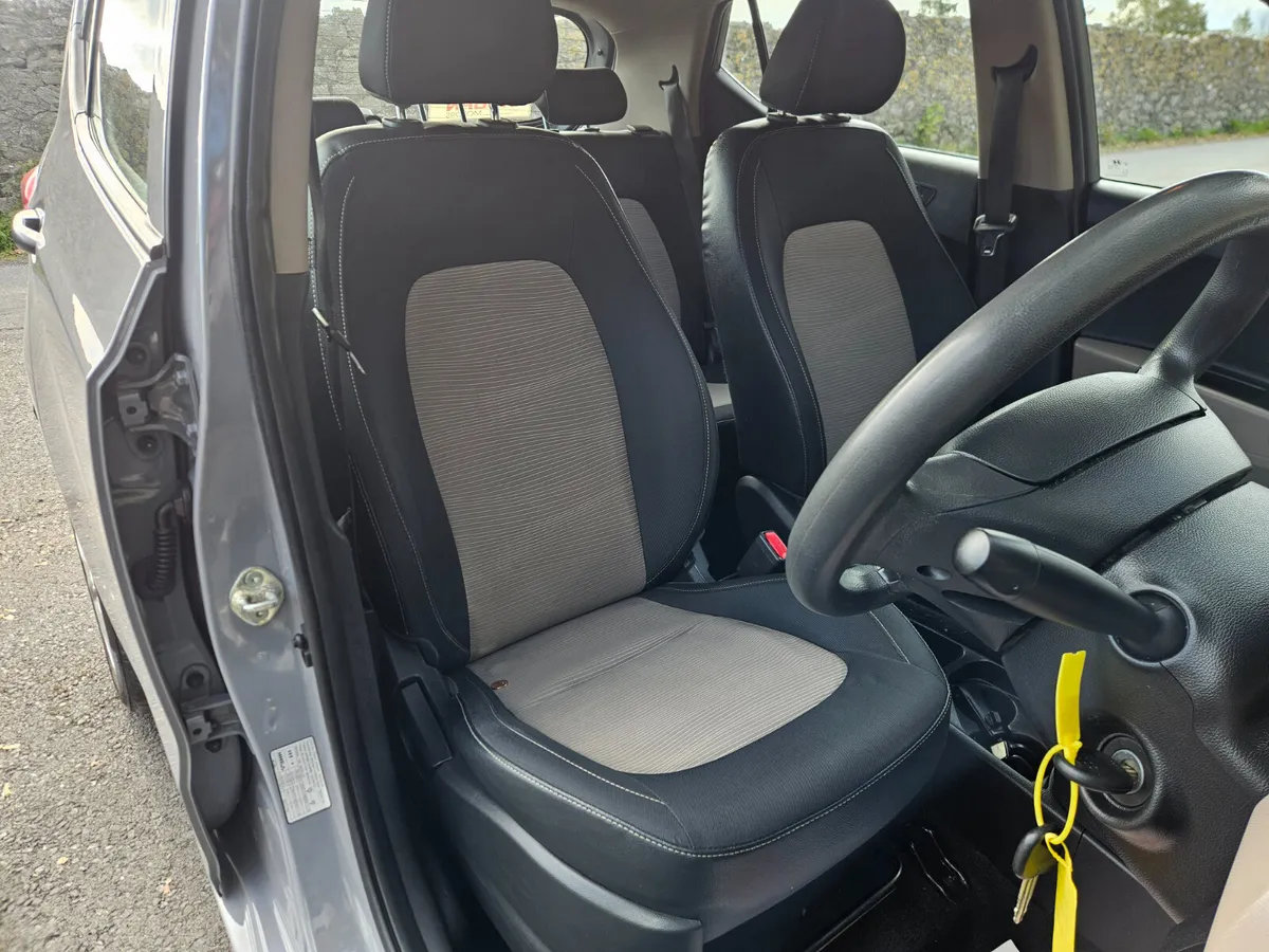 Hyundai i10 2015 1.0 - Image 3