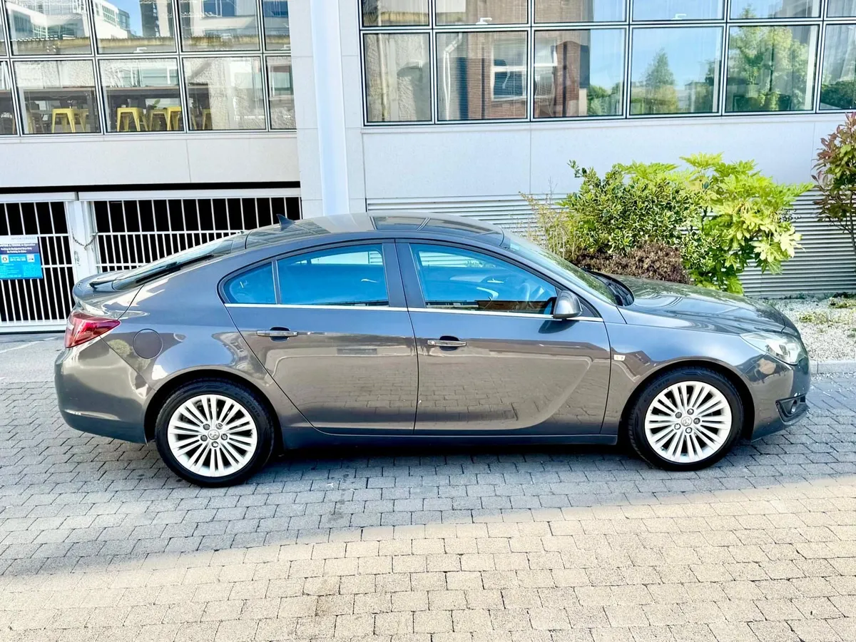 VAUXHALL INSIGNIA NCT 03/26 - Image 4