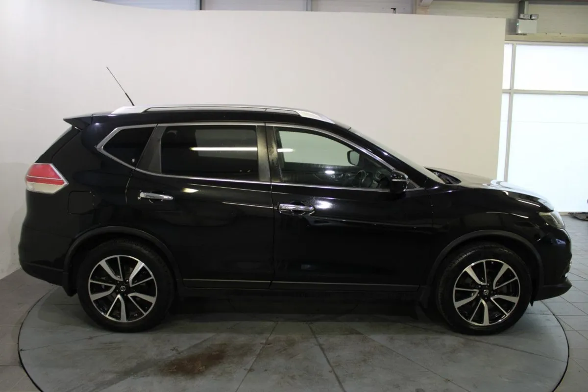 Nissan X-Trail 1.6d SV 4X4 7 Seats Ntec - Image 4