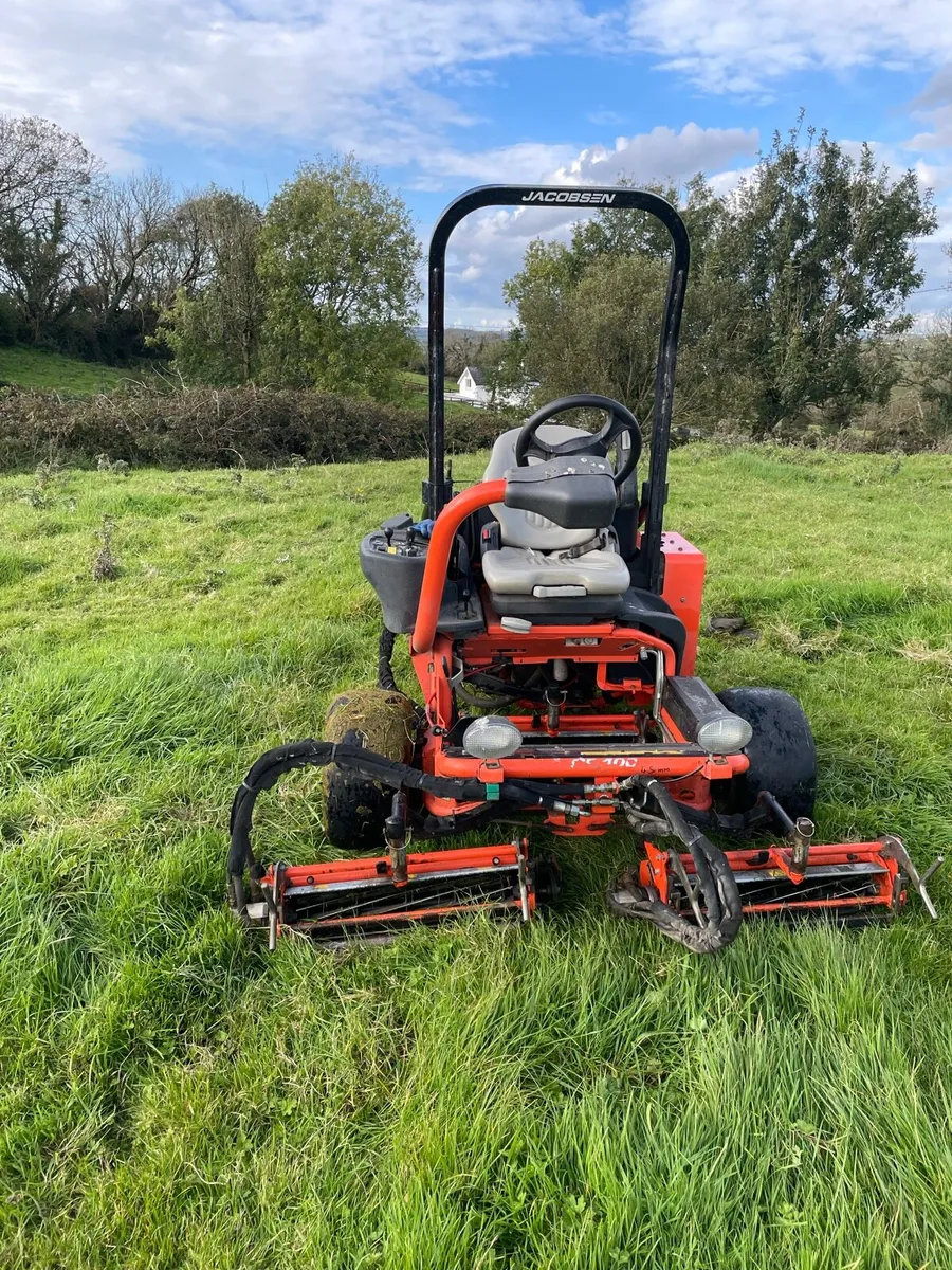 Golf greens mower - Image 1