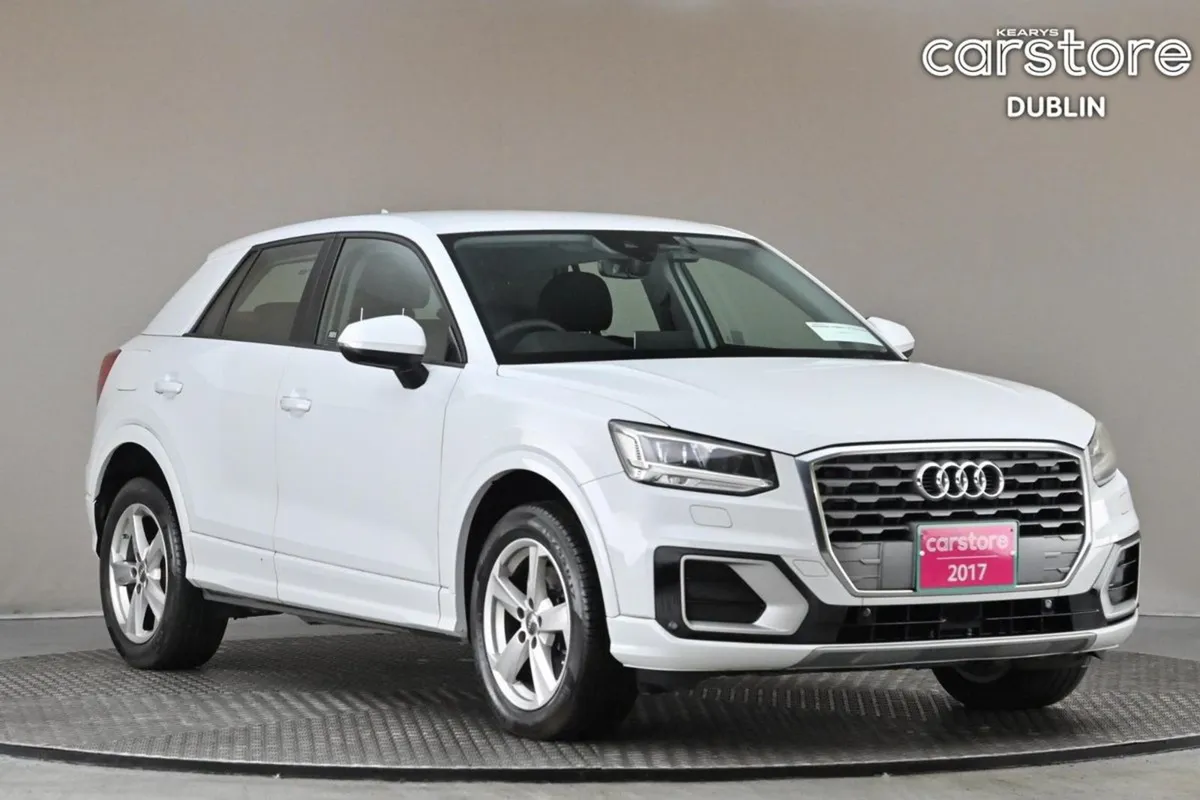 Audi Q2 1.0 Tfsi S-tronic 115BHP  reverse Cam par - Image 1