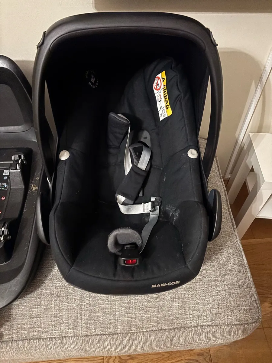 Baby car seat and isofix - Image 2