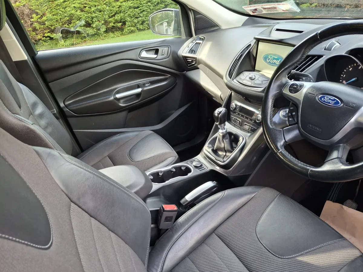 Ford Kuga Titanium 2016 - Image 4