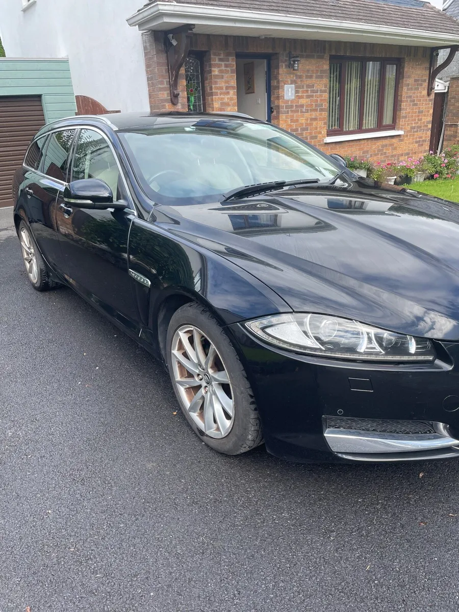 Jaguar XF Sportbrake - Image 3