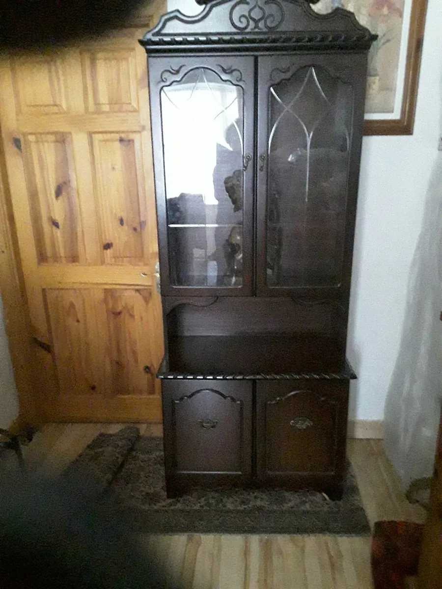 Nice mahogany wall unit two glass shelves - Image 3